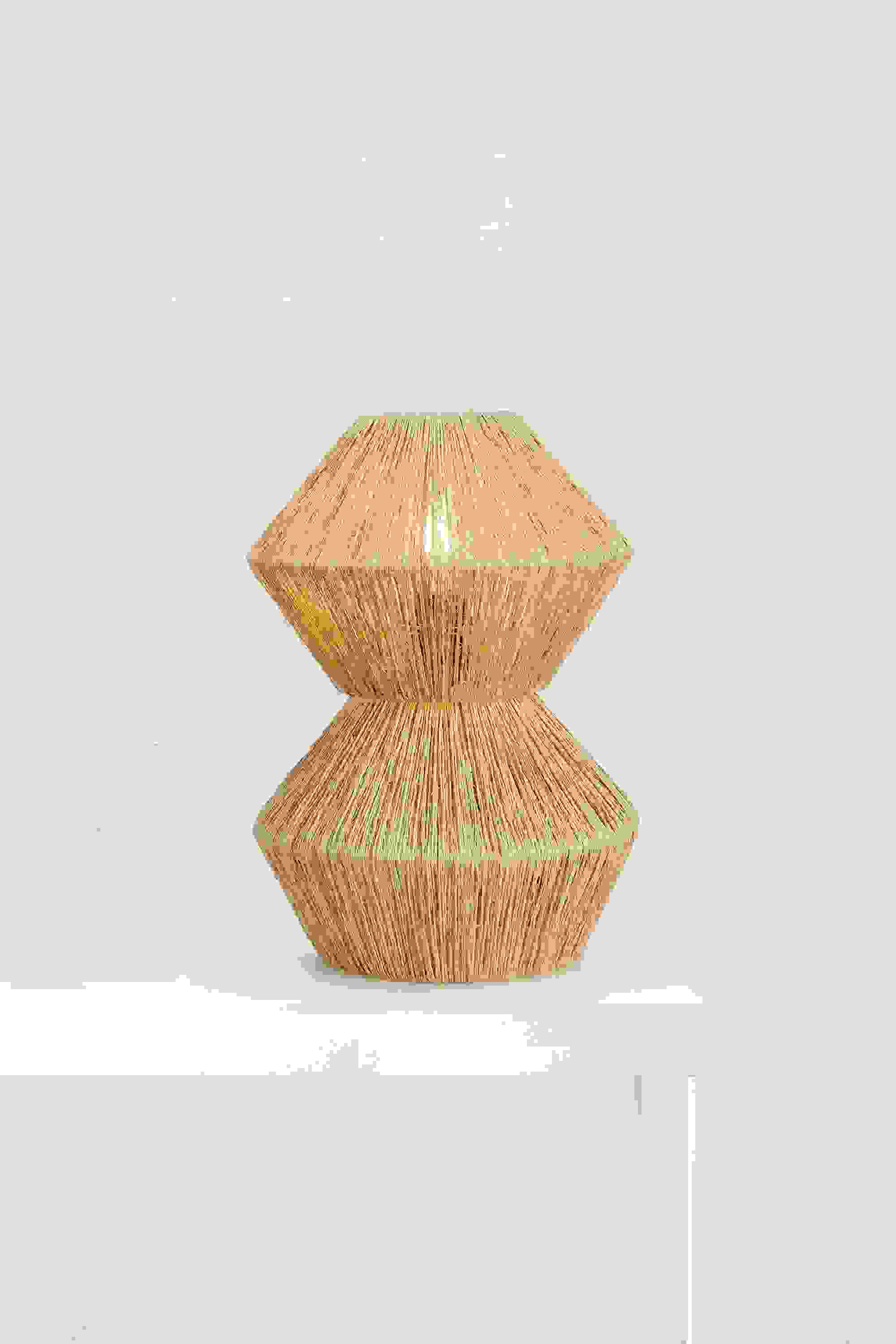 STRAW - TABLE